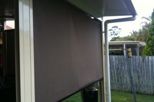 twist lock side channel awning close up
